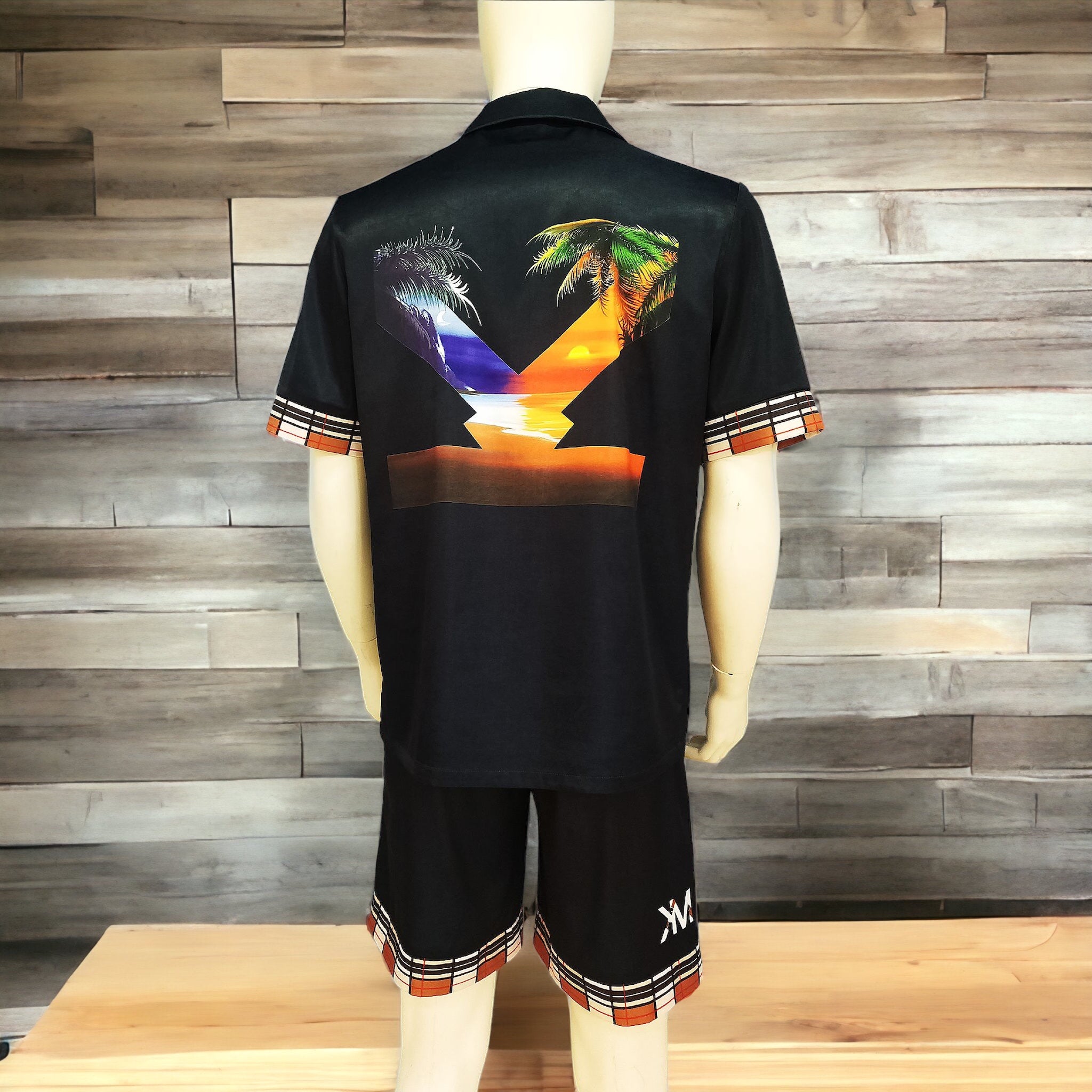 Ka.Momi "The Black Edition"