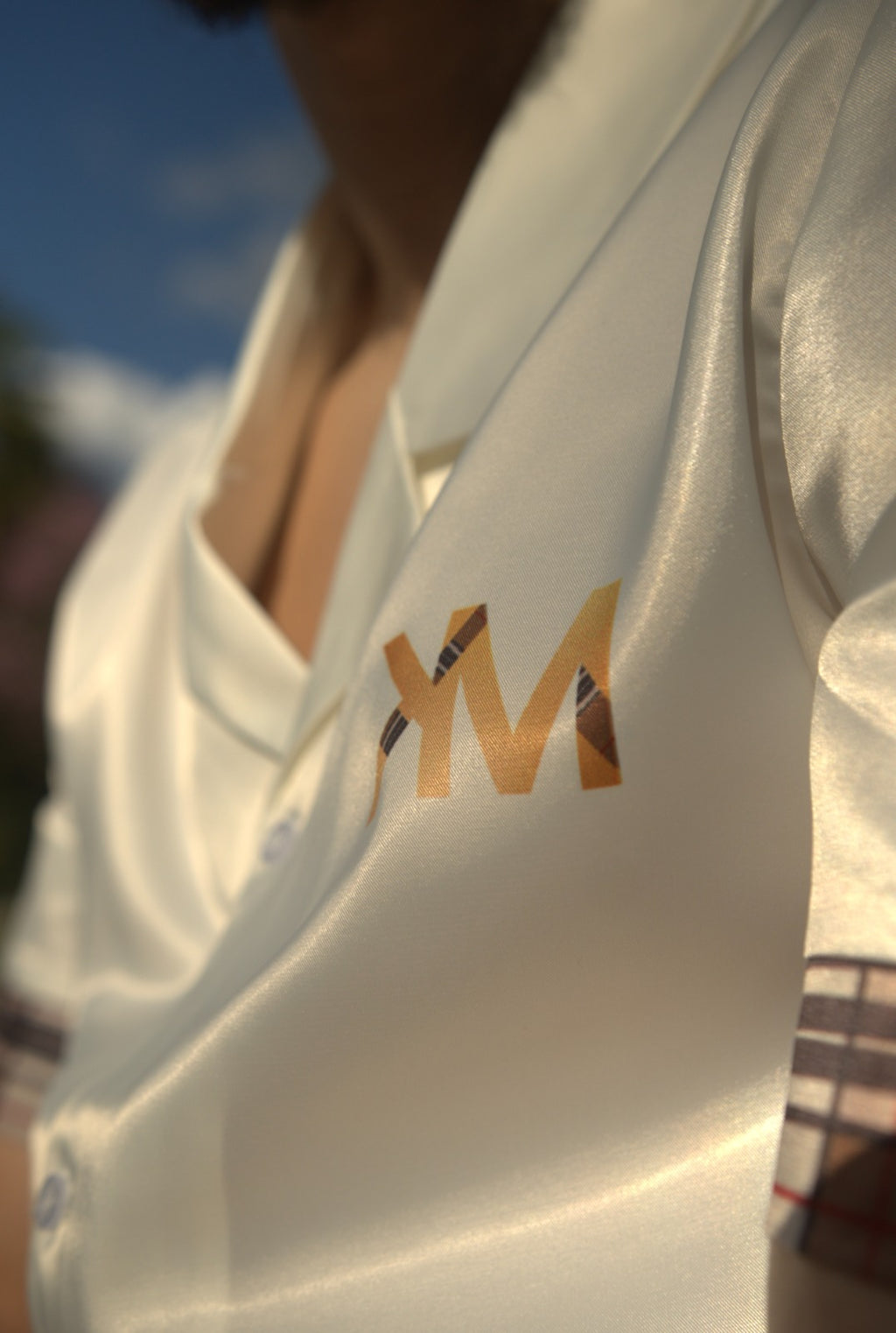 Ka.Momi "The White Edition"